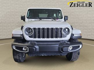 Used 2025 Jeep Wrangler Unlimited Sahara AWD/4WD video 2