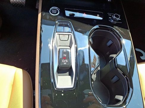 Used 2025 Audi A5 2.0T Premium image 11