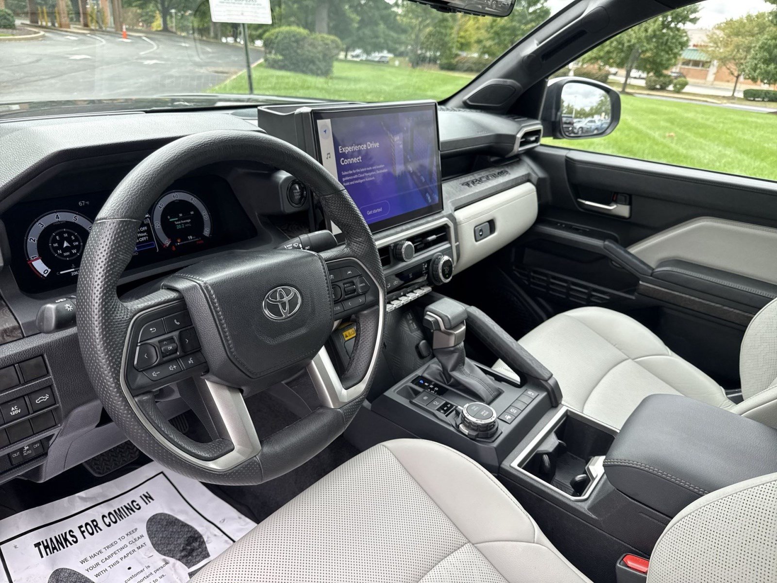 Used 2024 Toyota Tacoma Limited w/ Limited Package (LT) AWD/4WD image 23