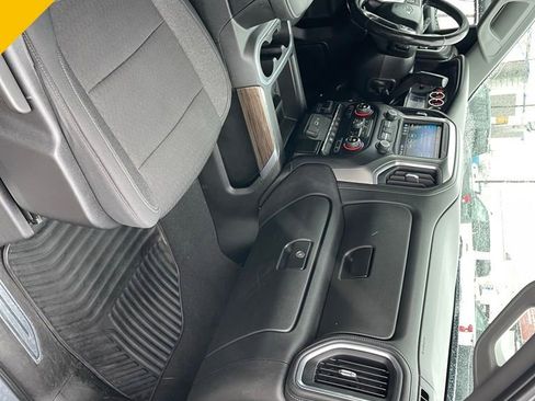 Used 2019 Chevrolet Silverado 1500 RST w/ True North Edition AWD/4WD image 19