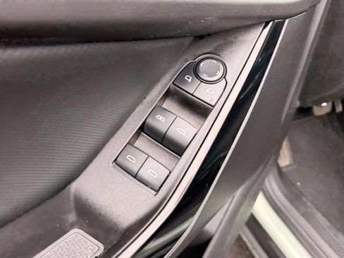 Used 2025 Chevrolet Equinox LT AWD/4WD image 12