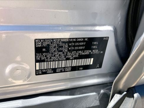 Used 2022 Toyota RAV4 LE FWD image 33
