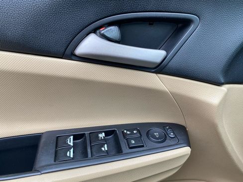 Used 2012 Honda Accord LX image 15