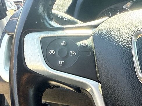 Used 2021 GMC Terrain SLE w/ Driver Convenience Package FWD image 28