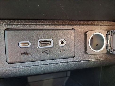 Certified 2023 Buick Encore GX Select w/ Safety Package II image 33