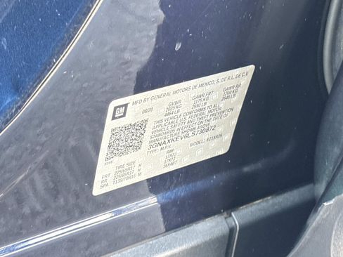 Used 2020 Chevrolet Equinox LT image 30