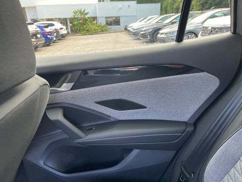 New 2025 Volkswagen Tiguan S image 14