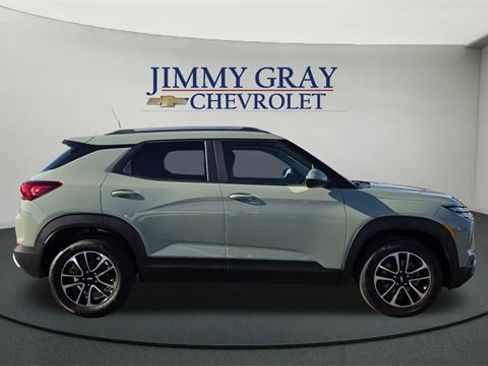 New 2026 Chevrolet TrailBlazer LT w/ Driver Confidence Package image 2