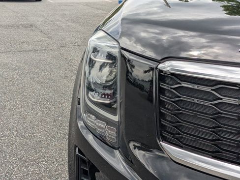 Used 2022 Kia Telluride LX AWD/4WD image 9
