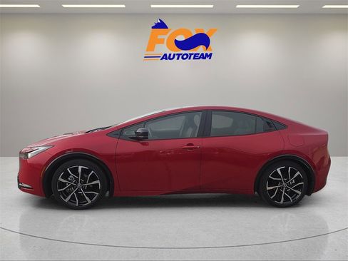 New 2026 Toyota Prius Plug-In Hybrid image 2