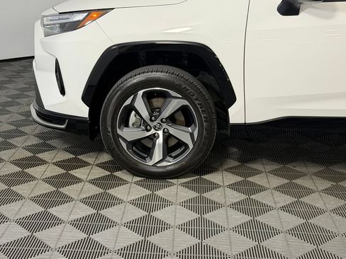 Used 2025 Toyota RAV4 SE AWD/4WD image 11