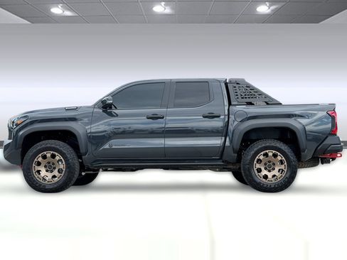 Used 2026 Toyota Tacoma 4x4 Double Cab Hybrid image 2