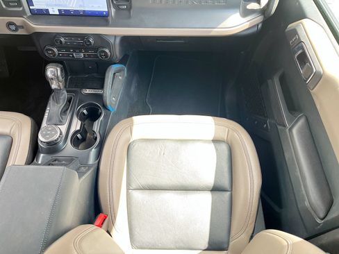 Used 2024 Ford Bronco Wildtrak AWD/4WD image 23