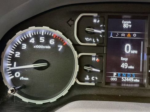 Used 2018 Toyota Tundra SR5 AWD/4WD image 13