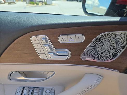 Certified 2024 Mercedes-Benz GLS 450 4MATIC image 20