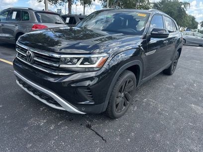 Certified 2022 Volkswagen Atlas Cross Sport SE w/ Panoramic Sunroof Package