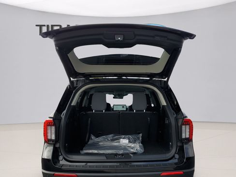 New 2026 Ford Explorer Active AWD/4WD image 39
