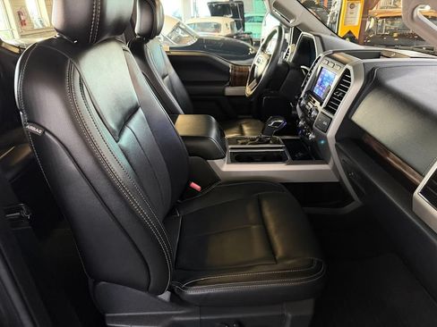 Used 2020 Ford F150 Lariat w/ Equipment Group 502A Luxury AWD/4WD image 12