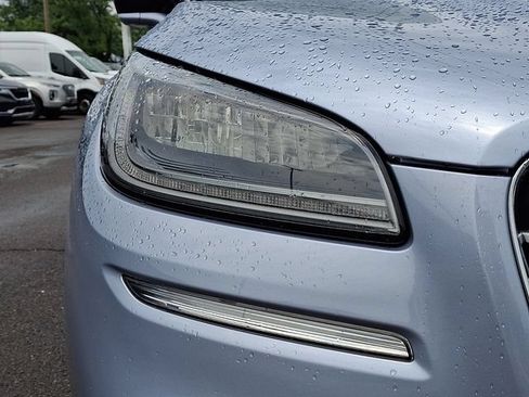 Used 2022 Lincoln Corsair AWD w/ Premium Package image 9