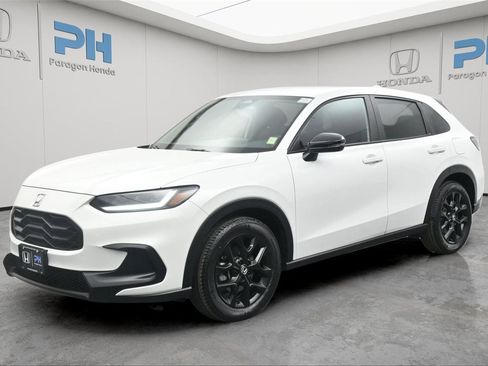 Certified 2025 Honda HR-V Sport image 1