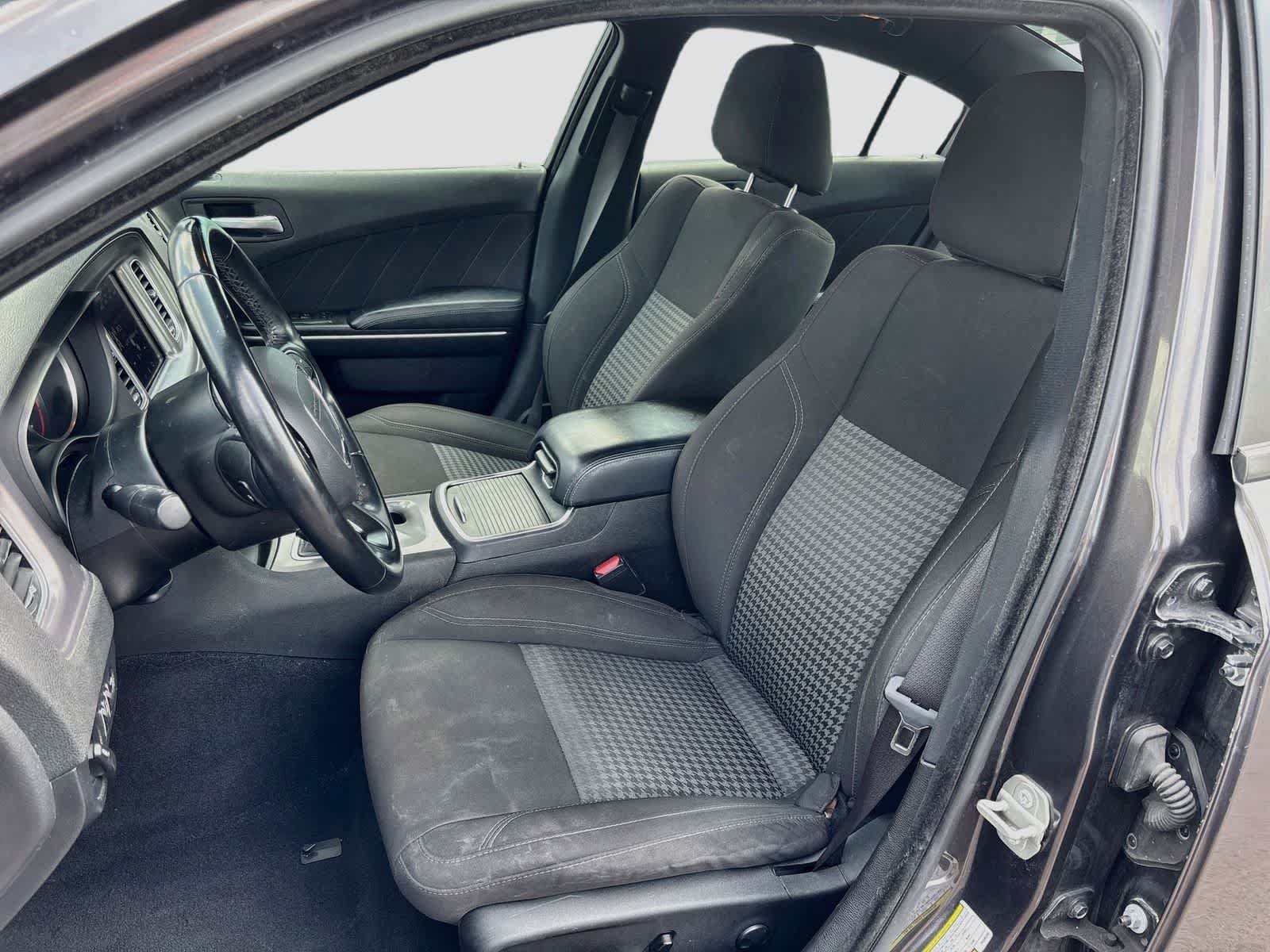 Used 2023 Dodge Charger SXT RWD image 20
