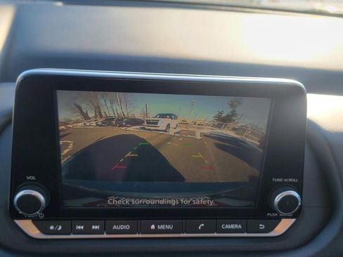 Certified 2024 Nissan Rogue S image 34