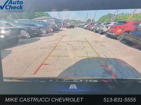 Used 2024 Chevrolet Trax LT FWD image 17