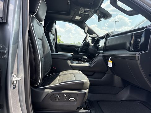 New 2026 GMC Sierra 1500 AT4X AWD/4WD image 32