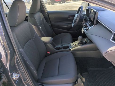 Used 2023 Toyota Corolla LE image 21