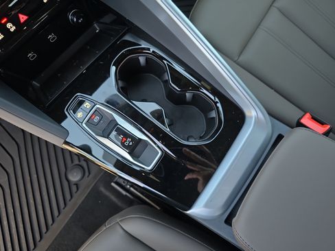 New 2025 Audi Q5 Premium image 25