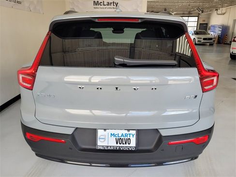 New 2026 Volvo XC40 B5 Plus w/ Protection Package Premier image 9