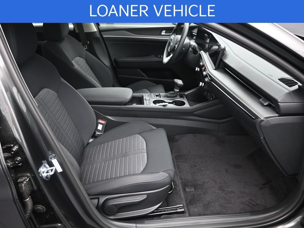 New 2026 Kia K5 LXS FWD image 34