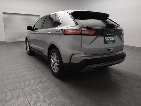 Used 2024 Ford Edge SEL image 5