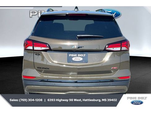 Used 2024 Chevrolet Equinox RS FWD image 4