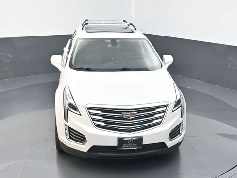 Used 2018 Cadillac XT5 Luxury w/ LPO, Sport Package image 5