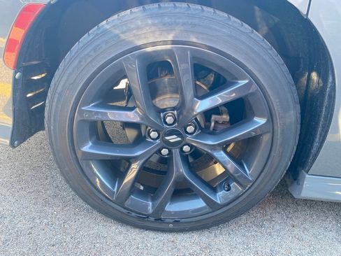 Used 2019 Dodge Charger R/T w/ Plus Group RWD image 7
