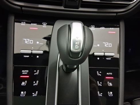 New 2026 Porsche Macan S image 18