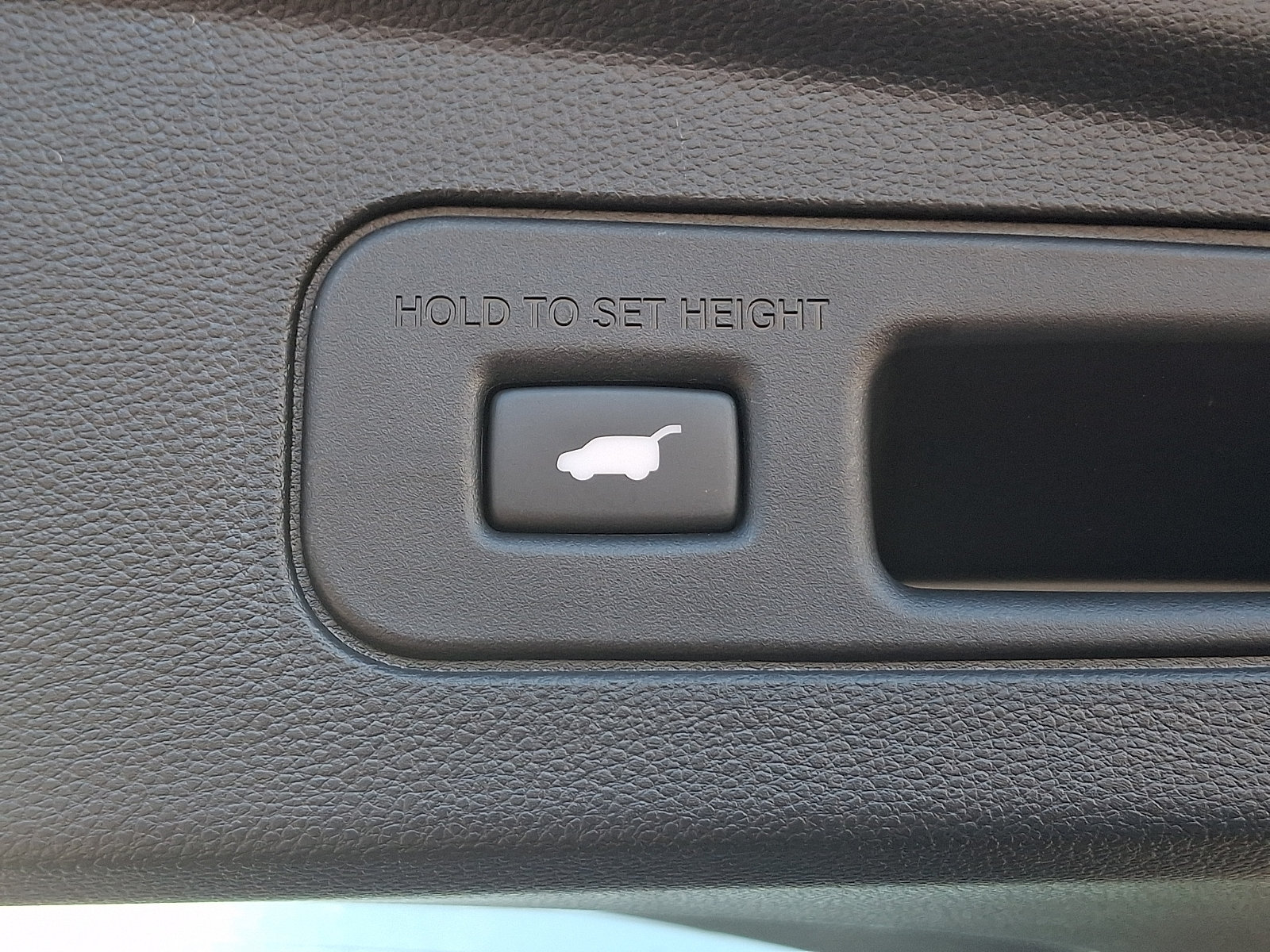 Certified 2026 Acura MDX w/ Technology Package FWD image 33