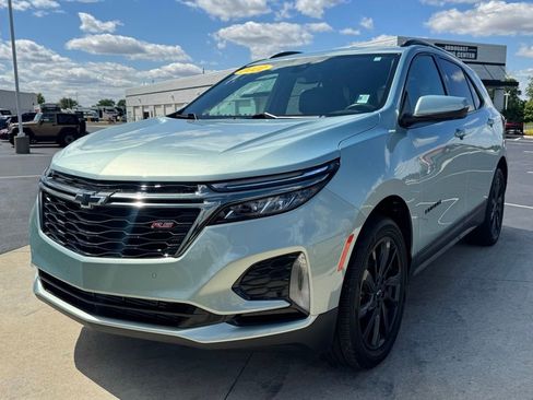 Used 2022 Chevrolet Equinox RS w/ RS Leather Package AWD/4WD image 3