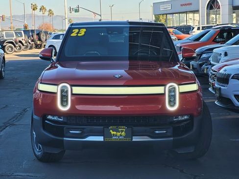 Used 2023 Rivian R1S Adventure image 2