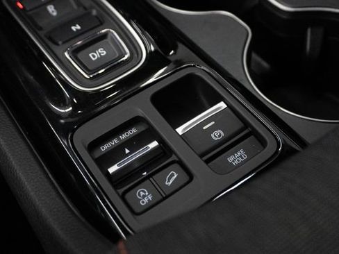 Certified 2023 Honda Pilot Sport image 29