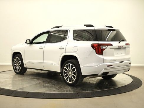 Used 2023 GMC Acadia Denali w/ Denali Ultimate Package image 5