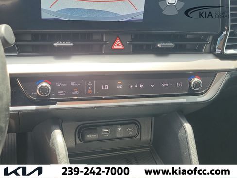 Certified 2025 Kia Sportage EX FWD image 27