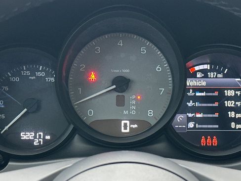 Used 2022 Porsche Macan S image 25