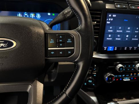 Used 2024 Ford F250 Lariat w/ Lariat Ultimate Package AWD/4WD image 22