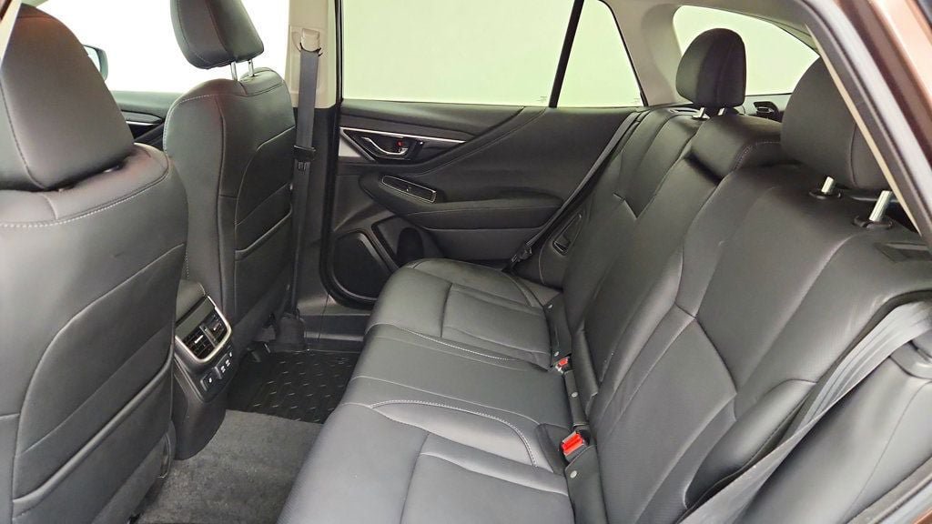 Used 2021 Subaru Outback Limited AWD/4WD image 19