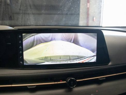 Used 2024 Nissan Ariya FWD image 36