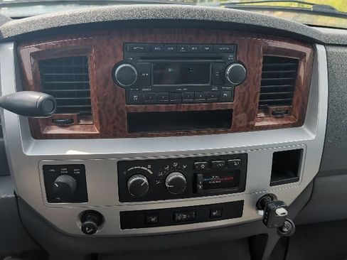 Used 2007 Dodge Ram 2500 Truck Laramie AWD/4WD image 12