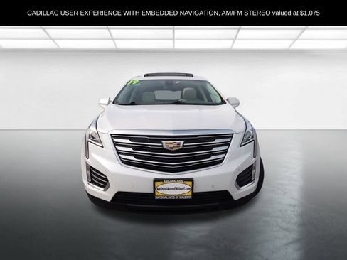 Used 2019 Cadillac XT5 Luxury image 3