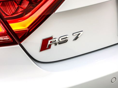 Used 2014 Audi RS 7 Prestige image 8